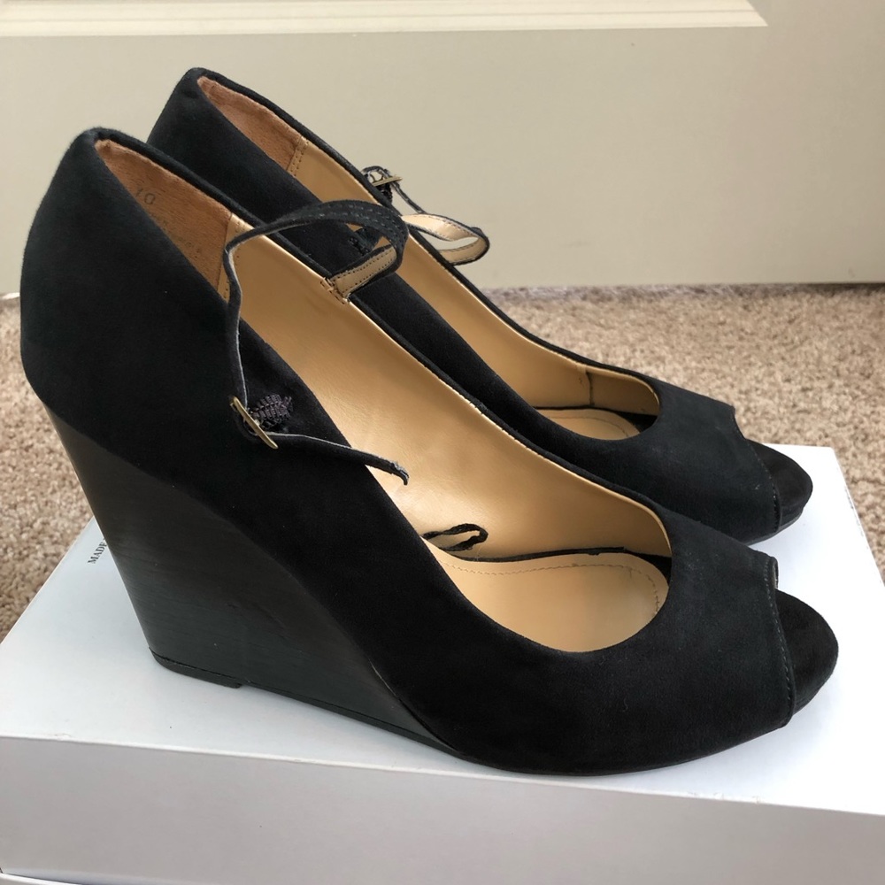 Express Black Peep Toe Wedge size 10